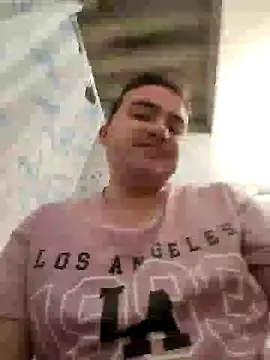 Snapshot of Andy-rtg chatting on December 3, 2025, 3:07 am Andy-rtg online show from December 3, 2025, 3:07 am