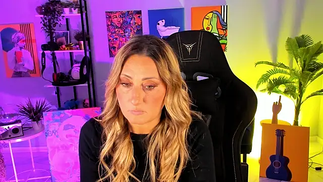 SarahAlluring online show from October 15, 2025, 12:35 pm