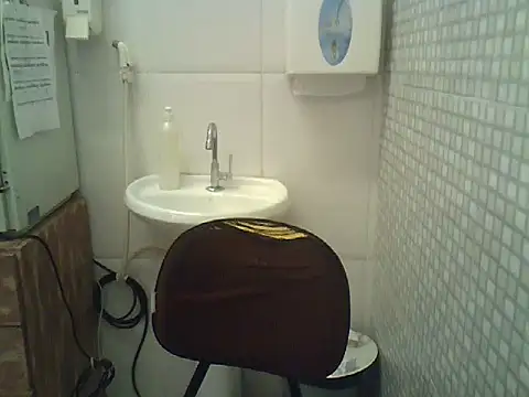 pdasgyn online show from October 13, 2025, 1:34 pm