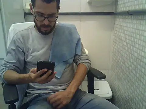 Snapshot of pdasgyn chatting on July 16, 2026, 2:47 pm pdasgyn online show from July 16, 2026, 2:47 pm