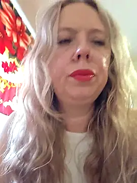 Snapshot of Irina3718 chatting on July 21, 2026, 9:21 am Irina3718 online show from July 21, 2026, 9:21 am