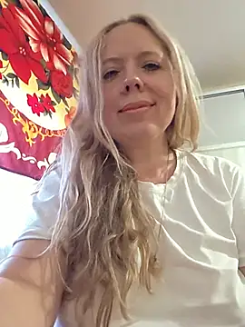 Snapshot of Irina3718 chatting on July 10, 2026, 3:34 pm Irina3718 online show from July 10, 2026, 3:34 pm
