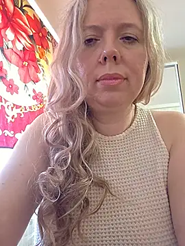 Snapshot of Irina3718 chatting on June 16, 2026, 7:19 am Irina3718 online show from June 16, 2026, 7:19 am