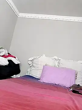 Snapshot of CertifiedSatisfier chatting on September 26, 2025, 8:21 am CertifiedSatisfier online show from September 26, 2025, 8:21 am