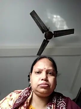 Snapshot of Arohi35 chatting on February 4, 2026, 4:51 am Arohi35 online show from February 4, 2026, 4:51 am