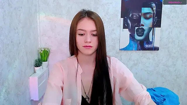 LanaTey online show from April 9, 2026, 3:40 pm