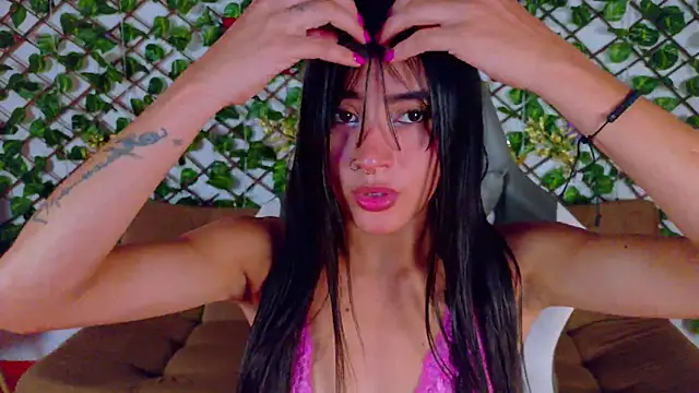 alice rous21 online show from November 27, 2025, 1:33 pm