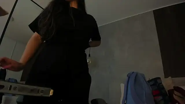 Snapshot of sophia_martinezz_ chatting on February 23, 2026, 7:14 pm sophia martinezz online show from February 23, 2026, 7:14 pm