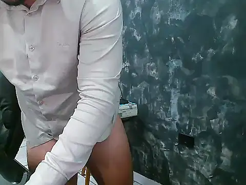 Gato0128 online show from November 5, 2025, 1:03 pm