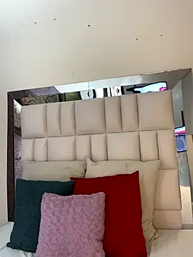 LunaCandy  online show from October 29, 2025, 2:49 pm