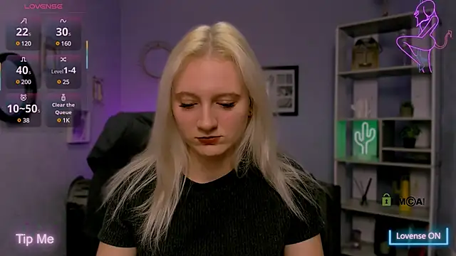 Snapshot of madam_uliis chatting on March 20, 2025, 12:00 pm madam uliis online show from March 20, 2025, 12:00 pm