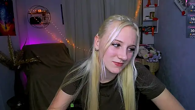 Snapshot of madam_uliis chatting on April 2, 2026, 5:08 pm madam uliis online show from April 2, 2026, 5:08 pm