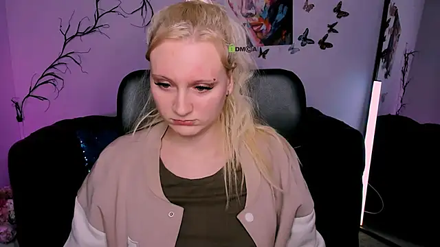 Snapshot of madam_uliis chatting on January 15, 2026, 6:55 pm madam uliis online show from January 15, 2026, 6:55 pm