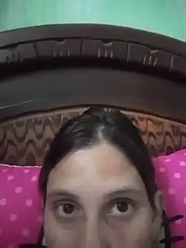 Snapshot of VictoriaLuxe chatting on October 29, 2025, 1:15 am VictoriaLuxe online show from October 29, 2025, 1:15 am