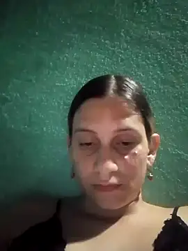 VictoriaLuxe online show from November 2, 2025, 2:16 am