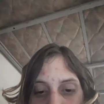 VictoriaLuxe online show from April 3, 2026, 9:32 pm