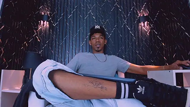 Snapshot of Gregory_Sforza chatting on April 13, 2026, 3:54 am Gregory Sforza online show from April 13, 2026, 3:54 am