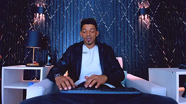 Snapshot of Gregory_Sforza chatting on April 7, 2026, 3:19 am Gregory Sforza online show from April 7, 2026, 3:19 am