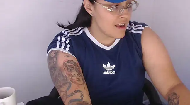 Snapshot of milu_saenz_8 chatting on March 11, 2025, 11:44 am milu saenz 8 online show from March 11, 2025, 11:44 am