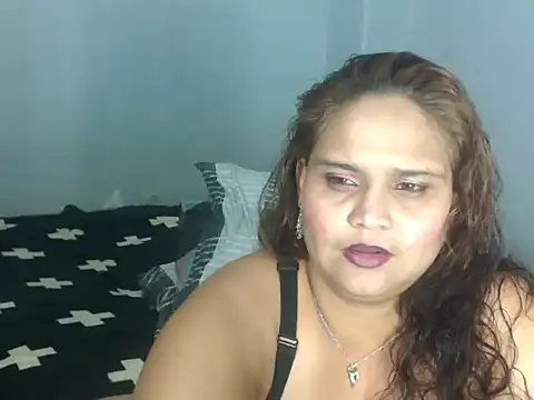 Snapshot of clover_cams1874 chatting on September 28, 2025, 5:31 pm clover cams1874 online show from September 28, 2025, 5:31 pm