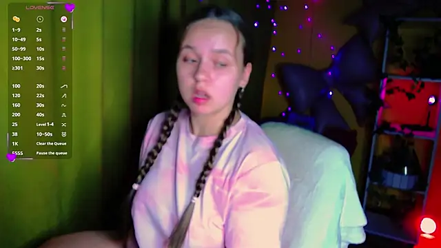 Snapshot of Lilysweet13 chatting on June 27, 2026, 11:44 pm Lilysweet13 online show from June 27, 2026, 11:44 pm