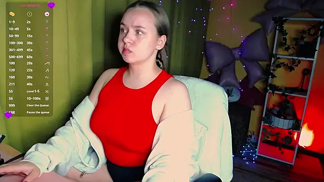 Lilysweet13 online show from May 28, 2026, 6:03 pm