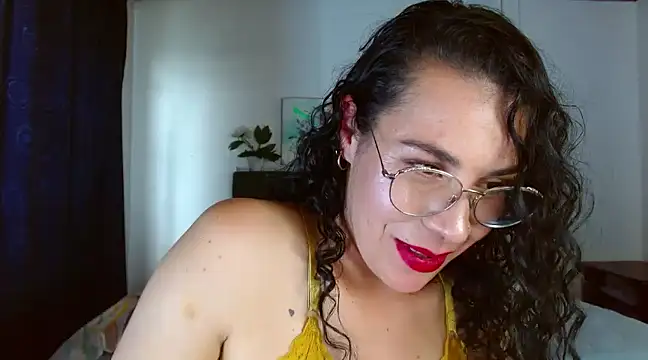 Snapshot of mia_velvet1 chatting on March 15, 2025, 5:37 pm mia velvet1 online show from March 15, 2025, 5:37 pm