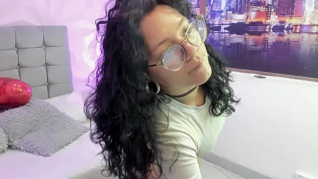 jenn cg online show from March 30, 2026, 9:49 pm