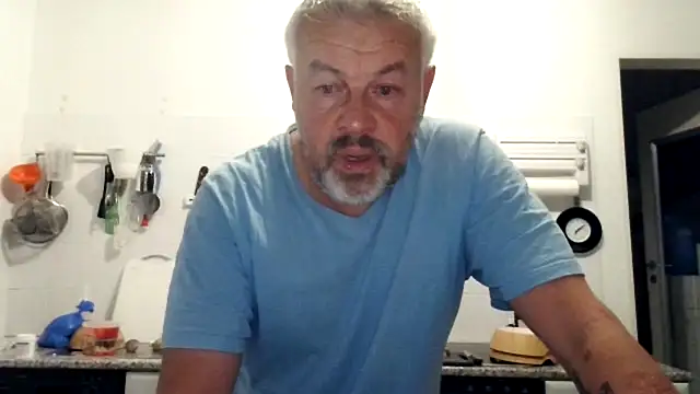 Berg Boy online show from October 5, 2025, 5:09 am