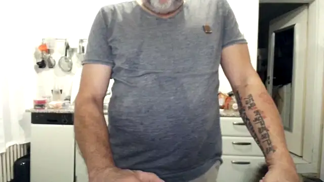 Berg Boy online show from September 16, 2025, 3:51 am