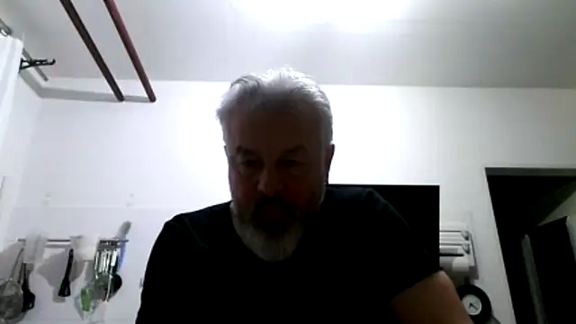 Snapshot of Berg_Boy chatting on February 9, 2026, 6:22 am Berg Boy online show from February 9, 2026, 6:22 am