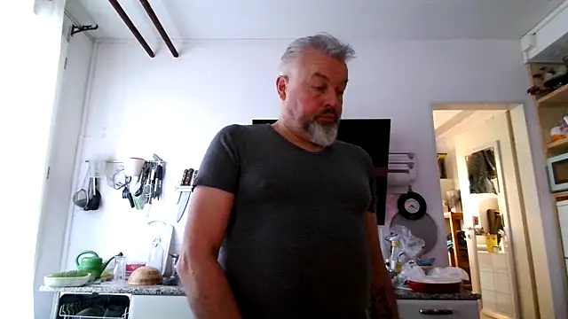 Snapshot of Berg_Boy chatting on February 26, 2026, 7:19 am Berg Boy online show from February 26, 2026, 7:19 am