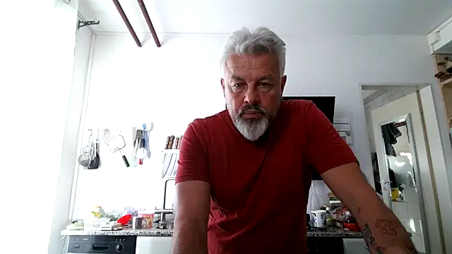 Snapshot of Berg_Boy chatting on April 7, 2026, 3:58 pm Berg Boy online show from April 7, 2026, 3:58 pm