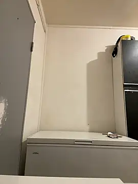 Hugo34bg online show from March 4, 2026, 12:29 am