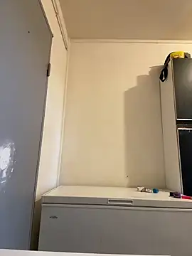 Hugo34bg online show from April 15, 2026, 5:13 am