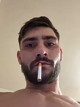 Hugo34bg online show from February 9, 2026, 6:33 am