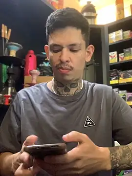 craxybaby online show from October 24, 2025, 2:49 pm