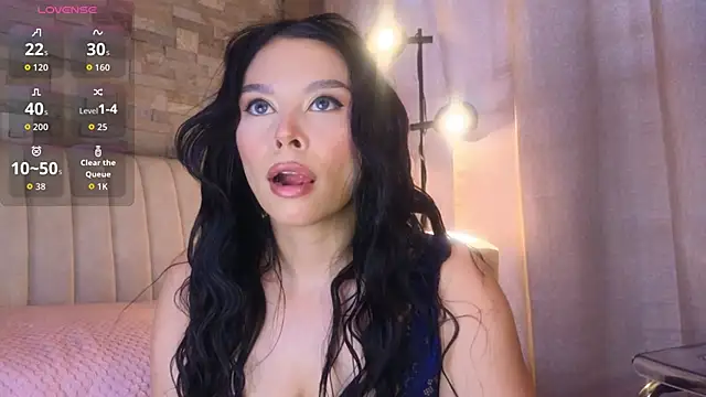 Snapshot of Hecate_gh chatting on October 18, 2025, 8:44 pm Hecate gh online show from October 18, 2025, 8:44 pm