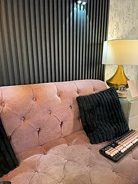 Snapshot of Alexa_Madisson chatting on April 8, 2026, 9:05 pm Alexa Madisson online show from April 8, 2026, 9:05 pm