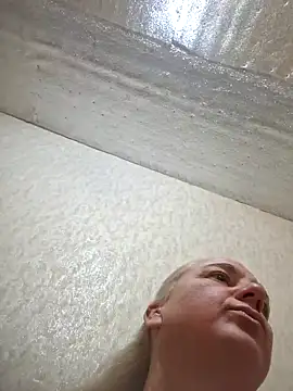 Snapshot of my_Kazka chatting on October 19, 2025, 3:37 pm my Kazka online show from October 19, 2025, 3:37 pm