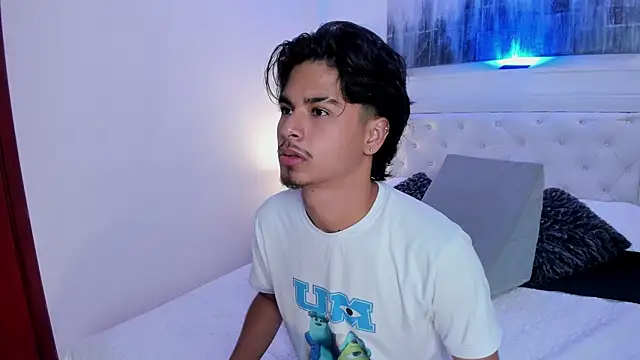 MathewAdams online show from September 18, 2025, 6:22 pm