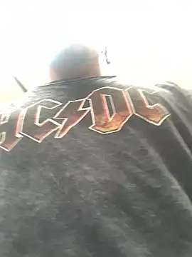 Snapshot of anthonyroth chatting on November 6, 2025, 8:57 pm anthonyroth online show from November 6, 2025, 8:57 pm