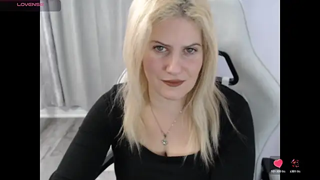 BellaStar84 online show from November 19, 2025, 1:22 pm