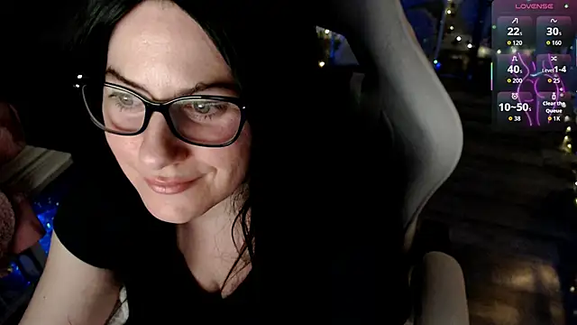 Snapshot of BellaStar84 chatting on April 14, 2026, 7:35 am BellaStar84 online show from April 14, 2026, 7:35 am