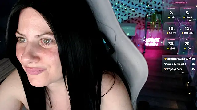 Snapshot of BellaStar84 chatting on May 15, 2026, 7:06 am BellaStar84 online show from May 15, 2026, 7:06 am