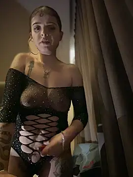 Snapshot of LoganPeny chatting on February 22, 2026, 11:23 am LoganPeny online show from February 22, 2026, 11:23 am