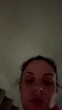 Snapshot of LoganPeny chatting on July 21, 2026, 2:18 pm LoganPeny online show from July 21, 2026, 2:18 pm