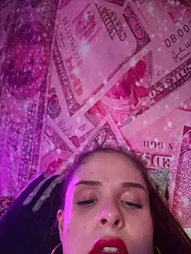 Snapshot of LoganPeny chatting on March 10, 2026, 1:48 pm LoganPeny online show from March 10, 2026, 1:48 pm