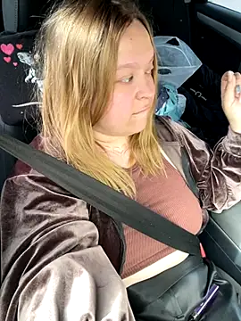 IMHORNYWET online show from September 12, 2025, 10:04 am