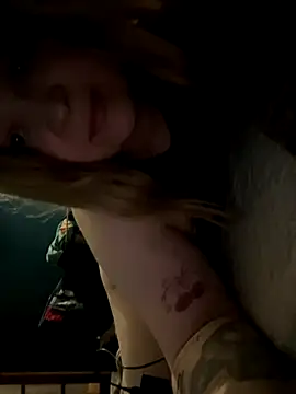 IMHORNYWET online show from September 28, 2025, 2:35 pm